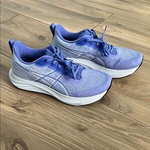 Asics Dynablast 4 size 7.5